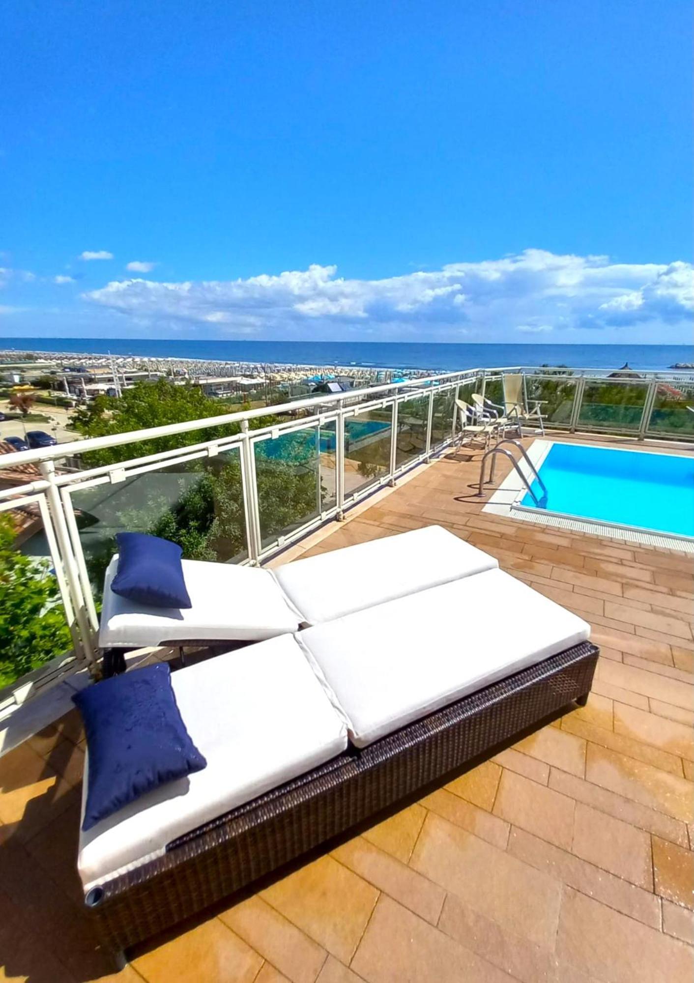 Hotel Ariella Milano Marittima Exterior photo