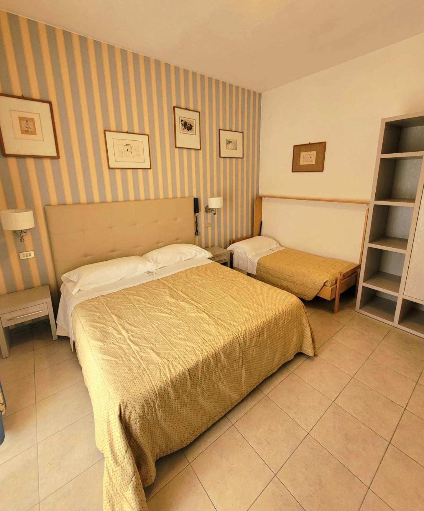 Hotel Ariella Milano Marittima Exterior photo